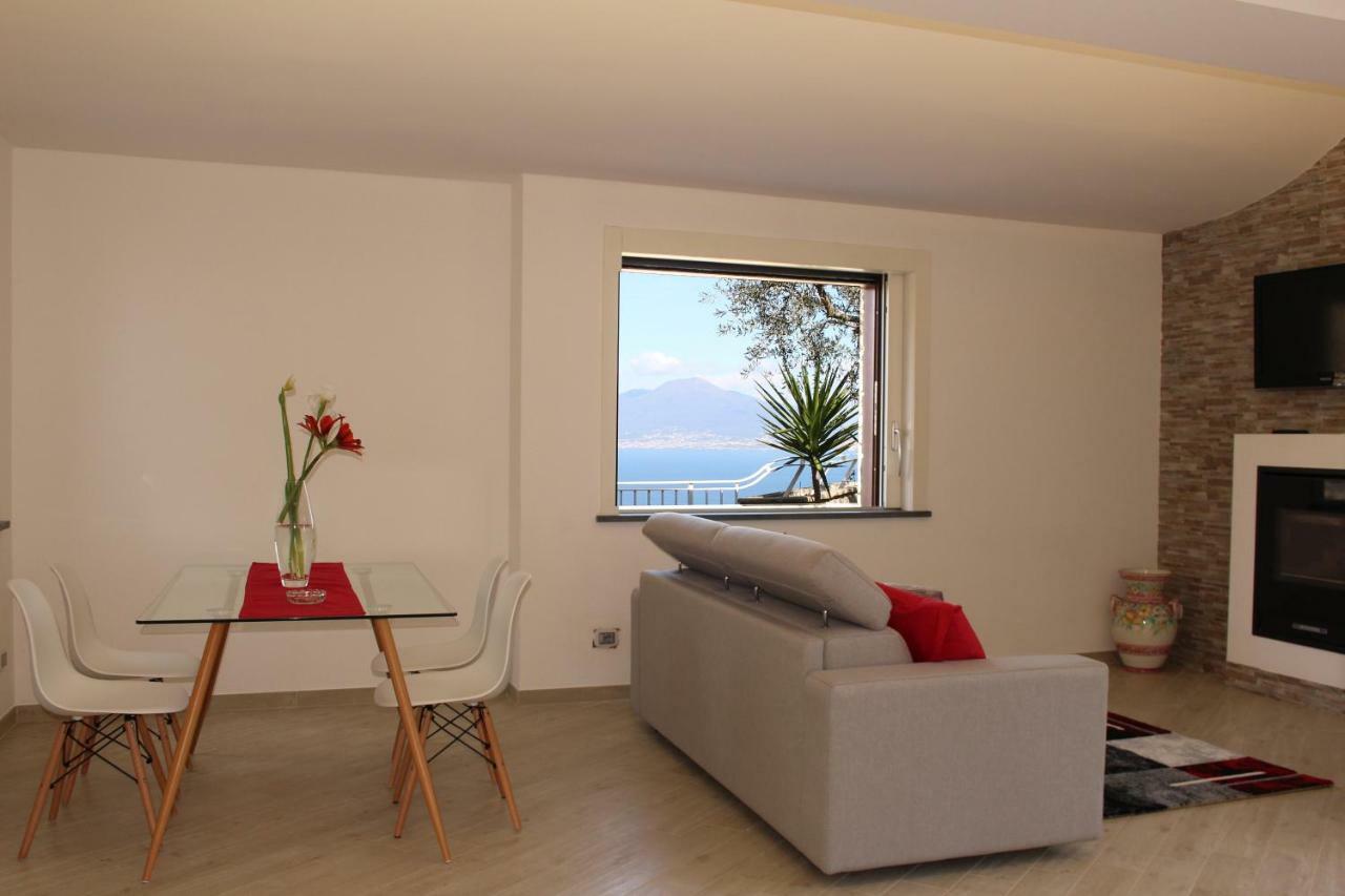 Mirasorrento Villa ภายนอก รูปภาพ