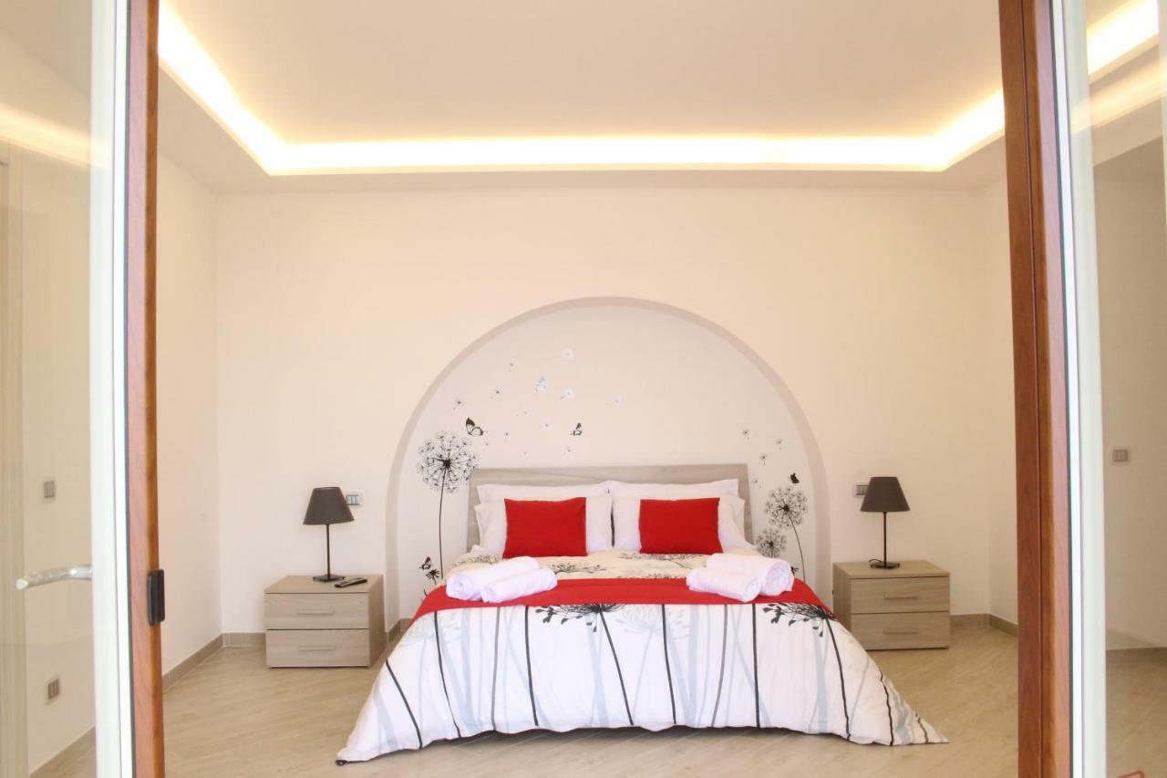 Mirasorrento Villa ภายนอก รูปภาพ
